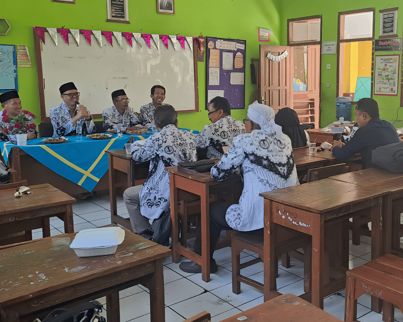 Mantapkan Konsolidasi dan Persiapan HUT ke-81, PGRI KBB Gelar Rapat Koordinasi Bersama Seluruh Ketua Cabang di Gununghalu