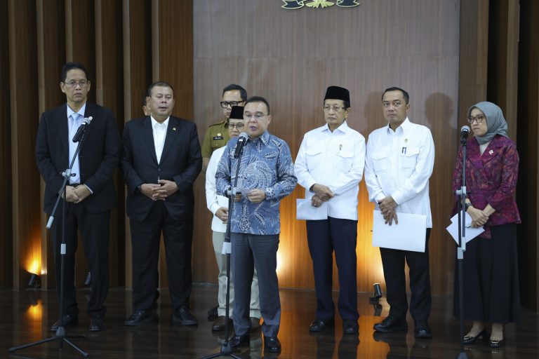 Wakil Ketua DPR RI, Sufmi Dasco Ahmad usai rapat koordinasi di Gedung Nusantara III, Kompleks Parlemen, Senayan, Jakarta, Selasa malam (18/8/2026). Foto : Mares/Alma (sumber poto https://www.dpr.go.id)